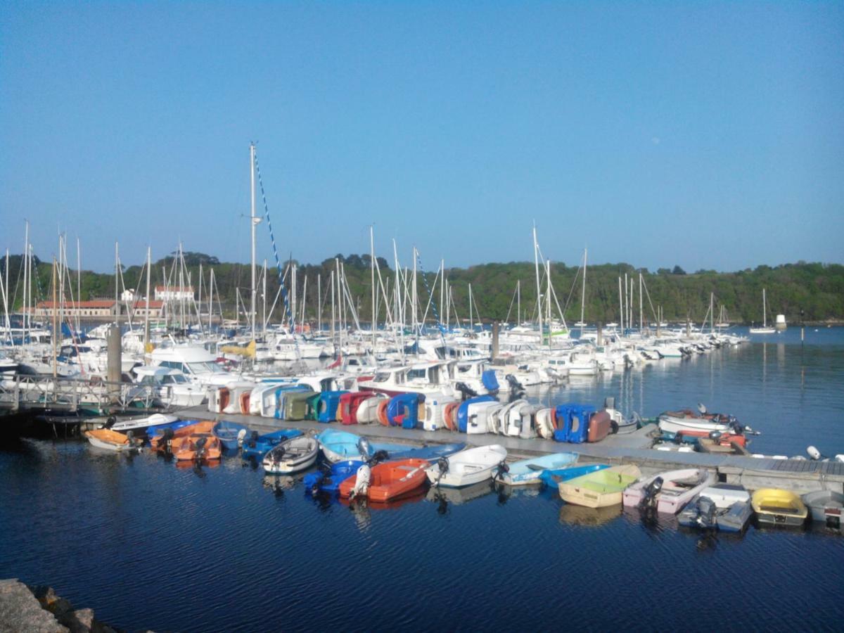 Gite Du Port Sur La Presqu'Ile De Lezardrieux Exterior photo