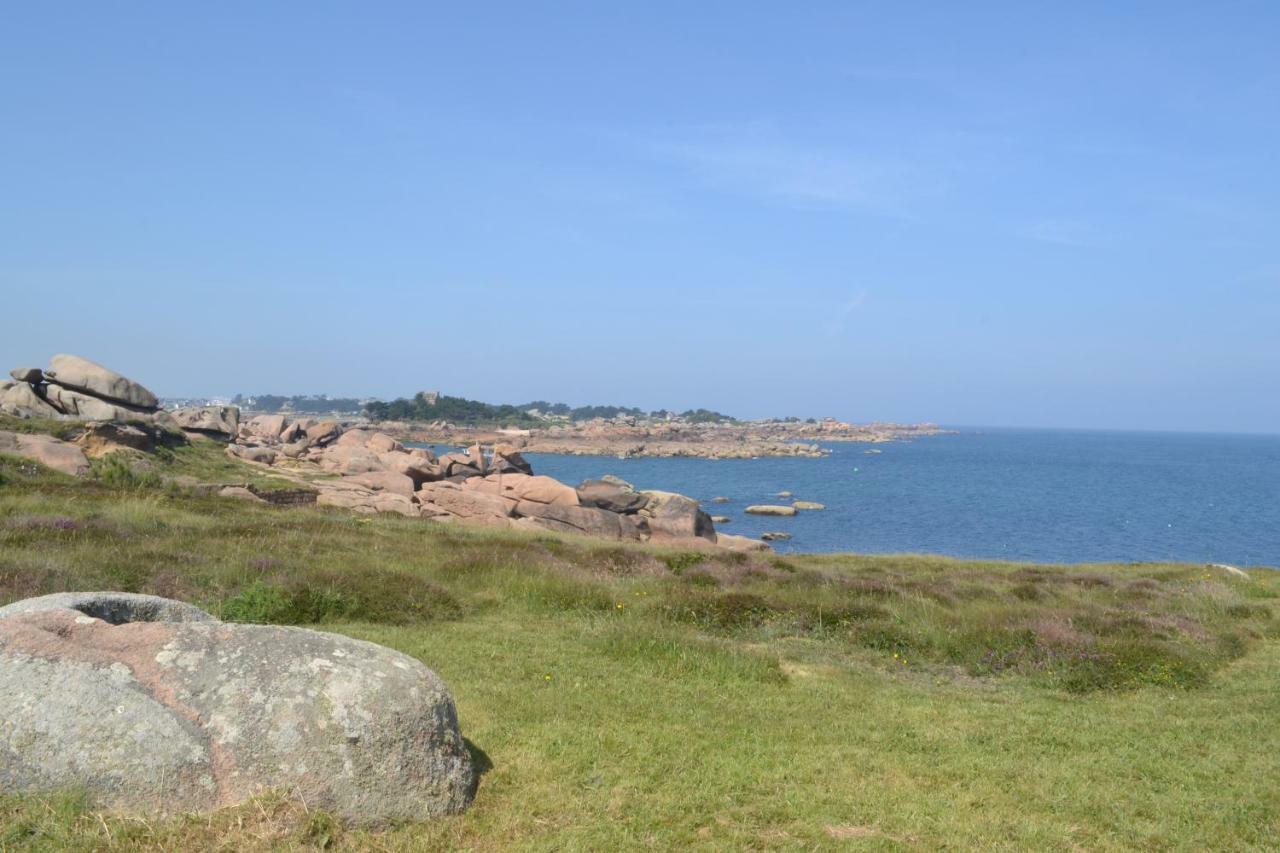 Gite Du Port Sur La Presqu'Ile De Lezardrieux Exterior photo